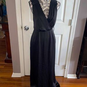 Bcbgernation satin v plunge neck with side pockets cocktail dress